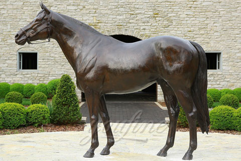 Bronze Sculpture of Beautiful Standing Horse