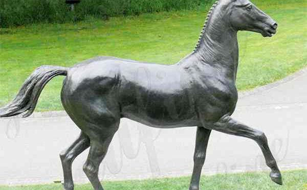 Why Are Bronze Horse Statues Very Popular By People